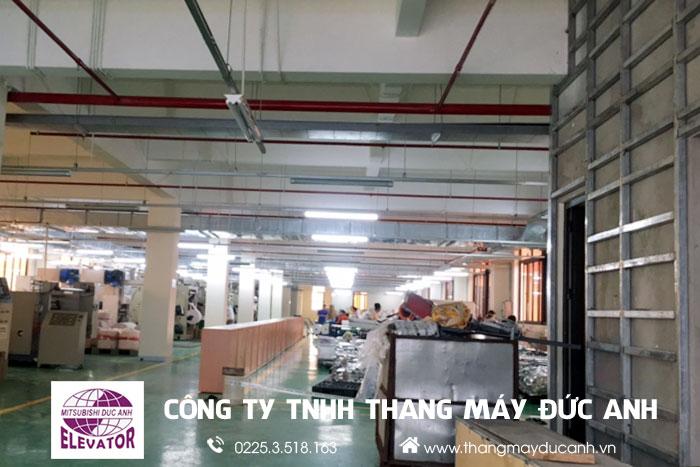 lắp đặt thang máy tải hàng kèm người tại Long An