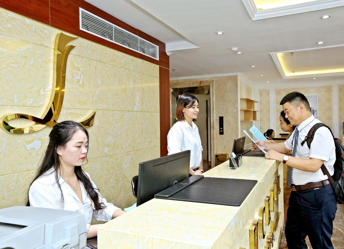 Lắp đặt thang máy khách gia đình 9 tầng cho Công ty TNHH LUCKFUL Việt Nam