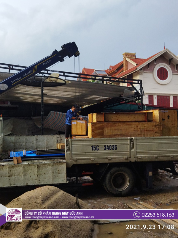 Bàn giao hàng về dự án lắp đặt thang máy tại Hải An, Hải Phòng – CĐT Ông Tuấn