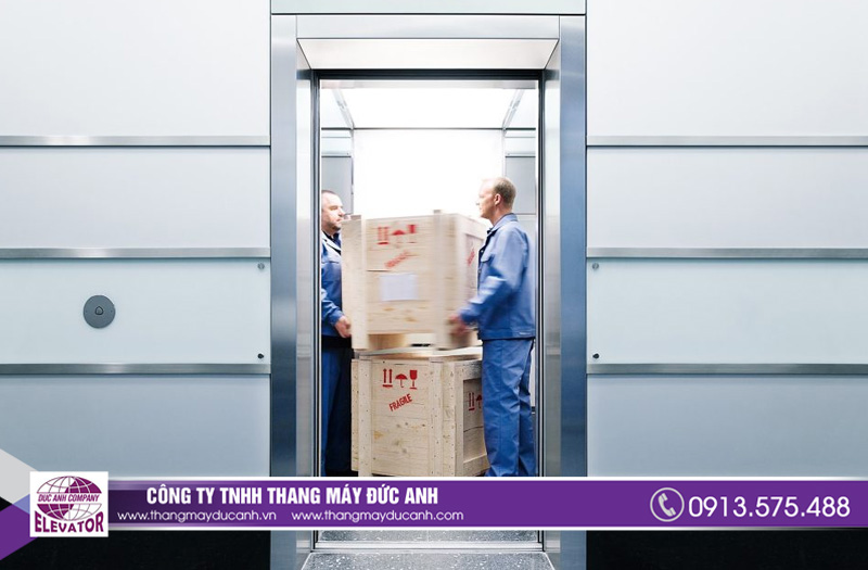 Thang máy tải hàng với khả năng tải hàng nhanh chóng, hiệu quả